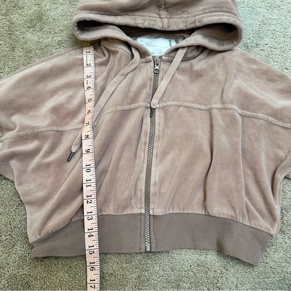 RSQ Recycled Neutral Brown Tan Velour Crop Full Zip Up Hoodie Size Large - Picture 6 of 8